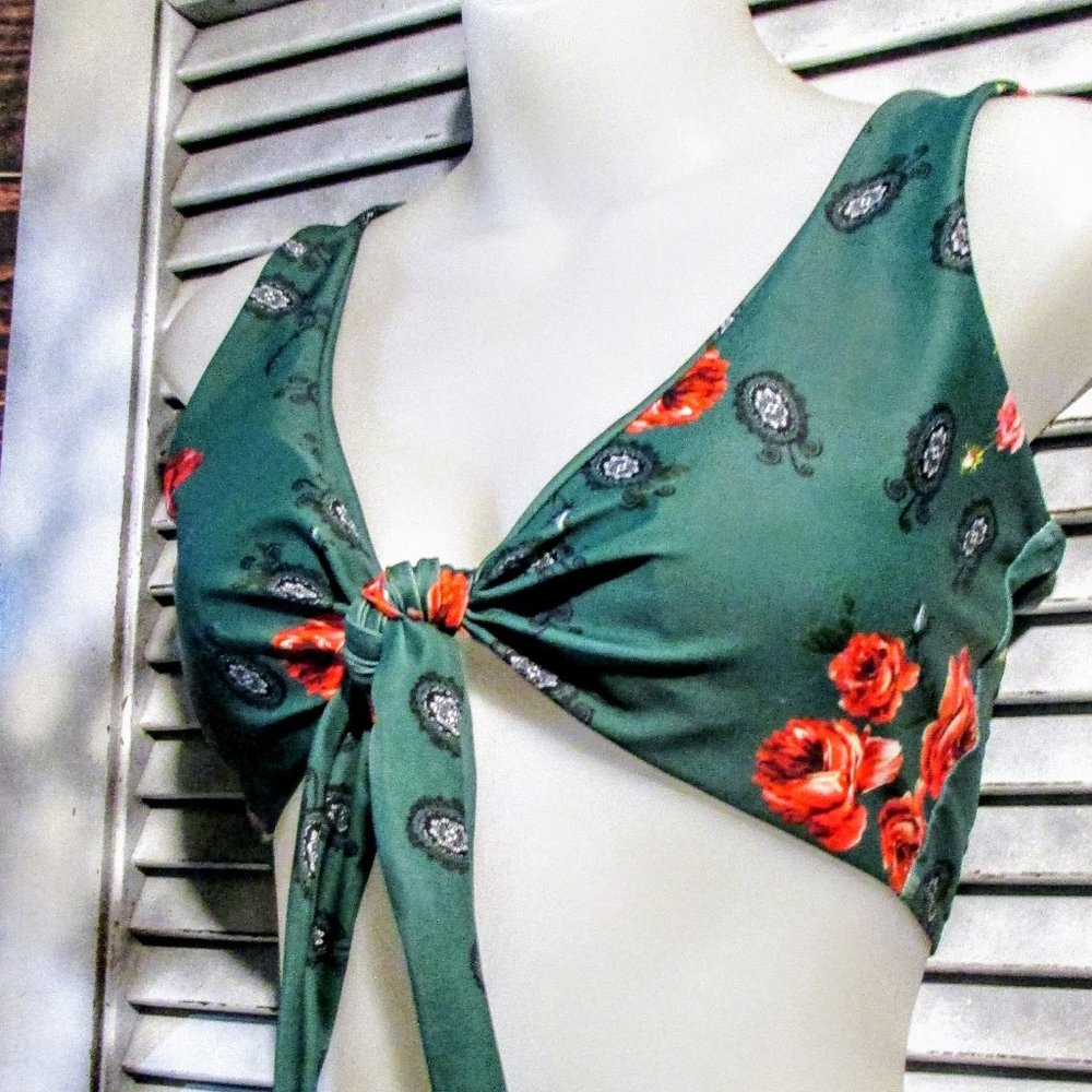 Zaful Small Floral Bikini Top - Picture 1 of 9